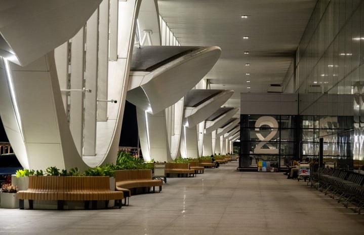 velana international airport / taxi queue