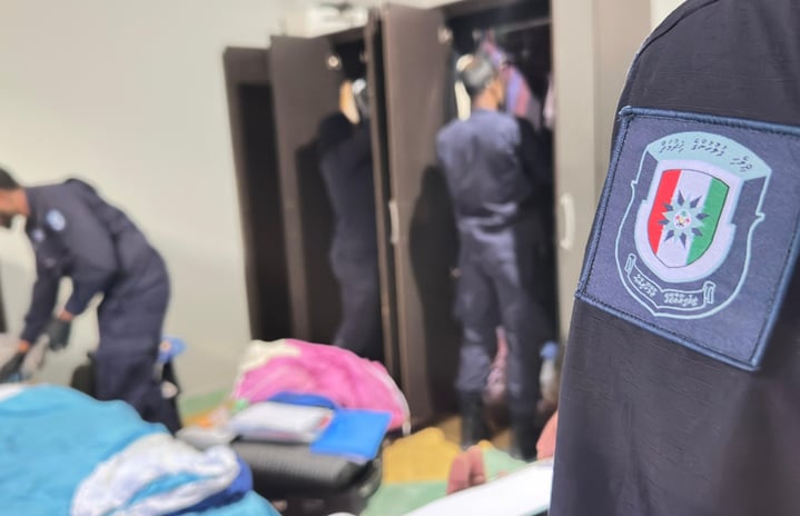 An operation previously conducted by police in a drug network case. -- Photo: Police