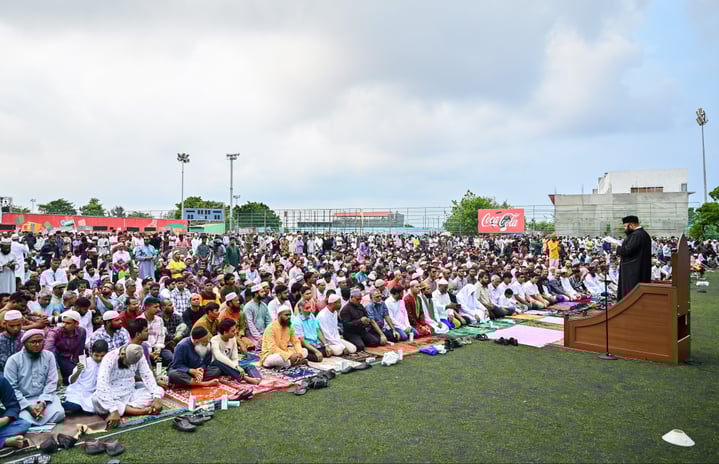 Fitr eid prayers at the Maafannu Stadium last year. -- Photo: Fayaz Moosa / Mihaaru